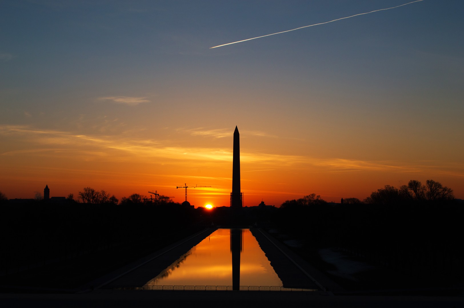 Washington Monument at sunrise — explore original Washington, D.C. photography