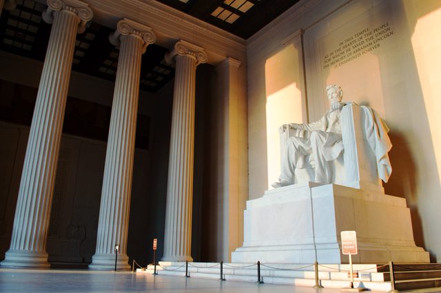 Lincoln Memorial in morning light · 01